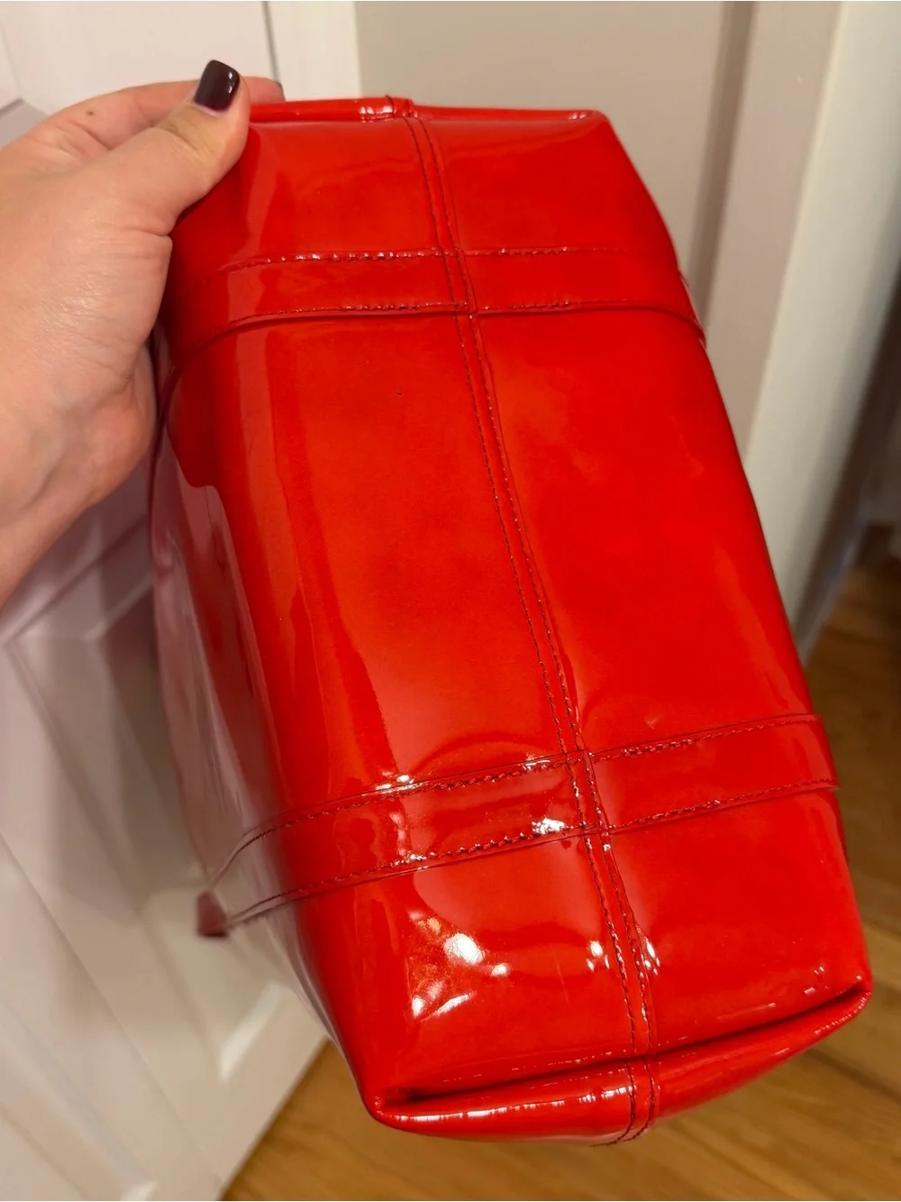 Sezane "The Tote" in Patent Red - Picture 12 of 14